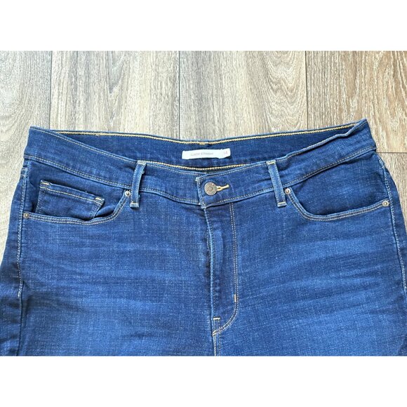 LEVIS CLASSIC STRAIGHT DENIM BLUE JEANS WOMENS SIZE 14M -W32 L30 STRETCH - Picture 2 of 9